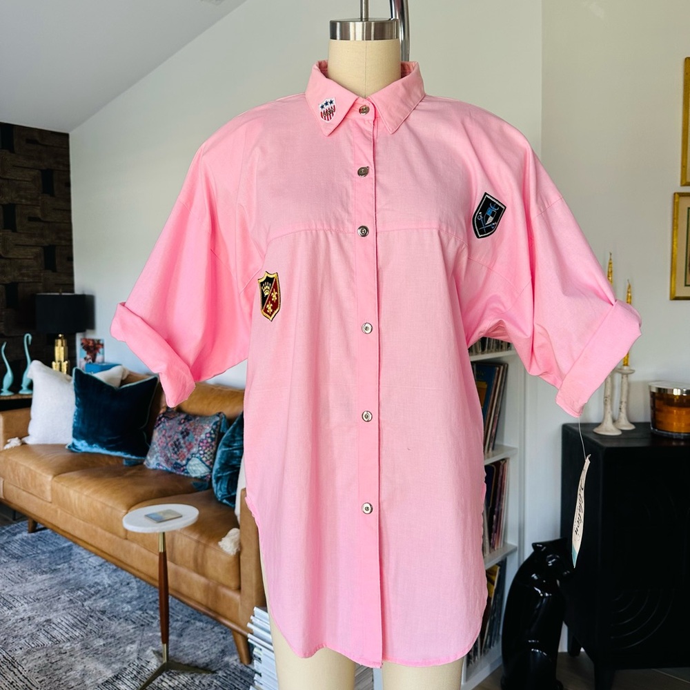NWT’s Vintage 80’s Bubblegum Pink Button-Up Shirt with Patches - Picture 2 of 16